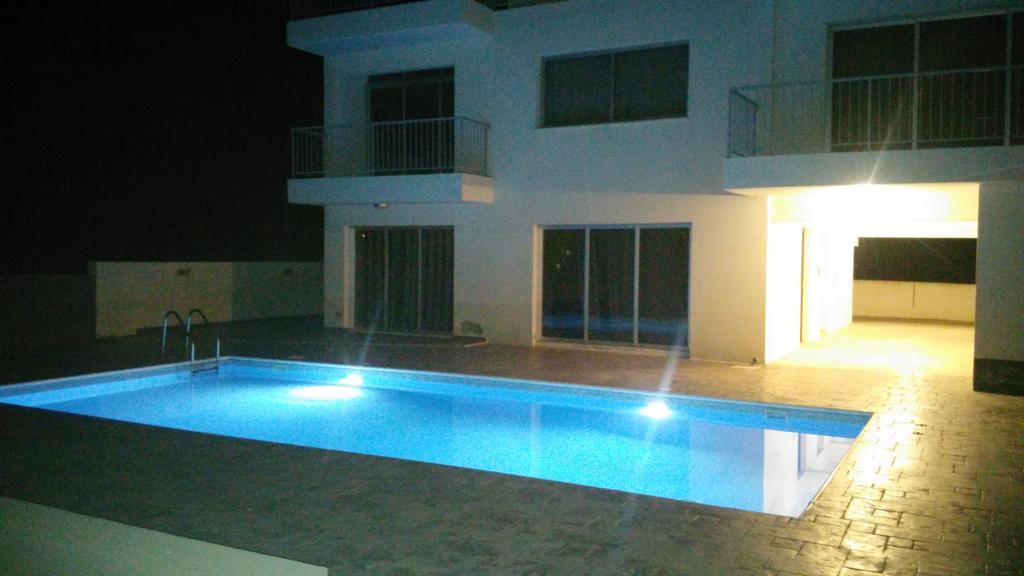 Palms Resort Apartments Alethriko Экстерьер фото