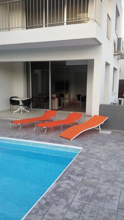 Palms Resort Apartments Alethriko Экстерьер фото